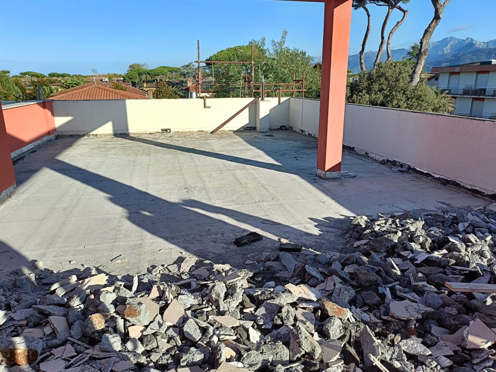 Rifacimento terrazza condominiale a Camaiore